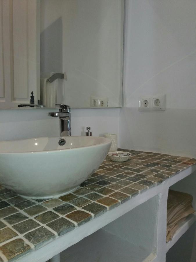 La Pluma Hotel อิซนาฮาร์ ภายนอก รูปภาพ