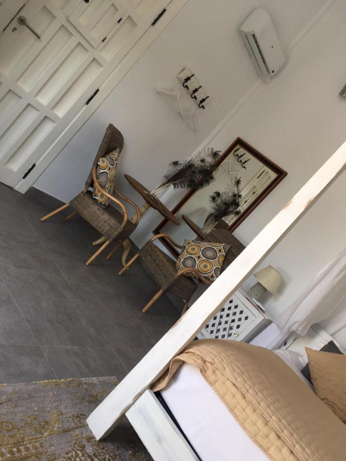 La Pluma Hotel อิซนาฮาร์ ภายนอก รูปภาพ